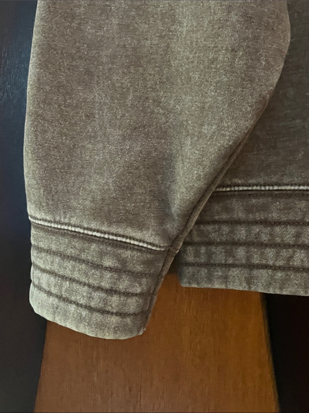 Zenana Acid Washed Brown Snap Mock-Neck Pullover Sweatshirt w/Flap Chest Pockets - Picture 6 of 12